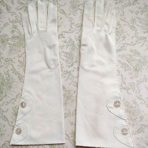 Vintage Shalimar Ivory Gloves